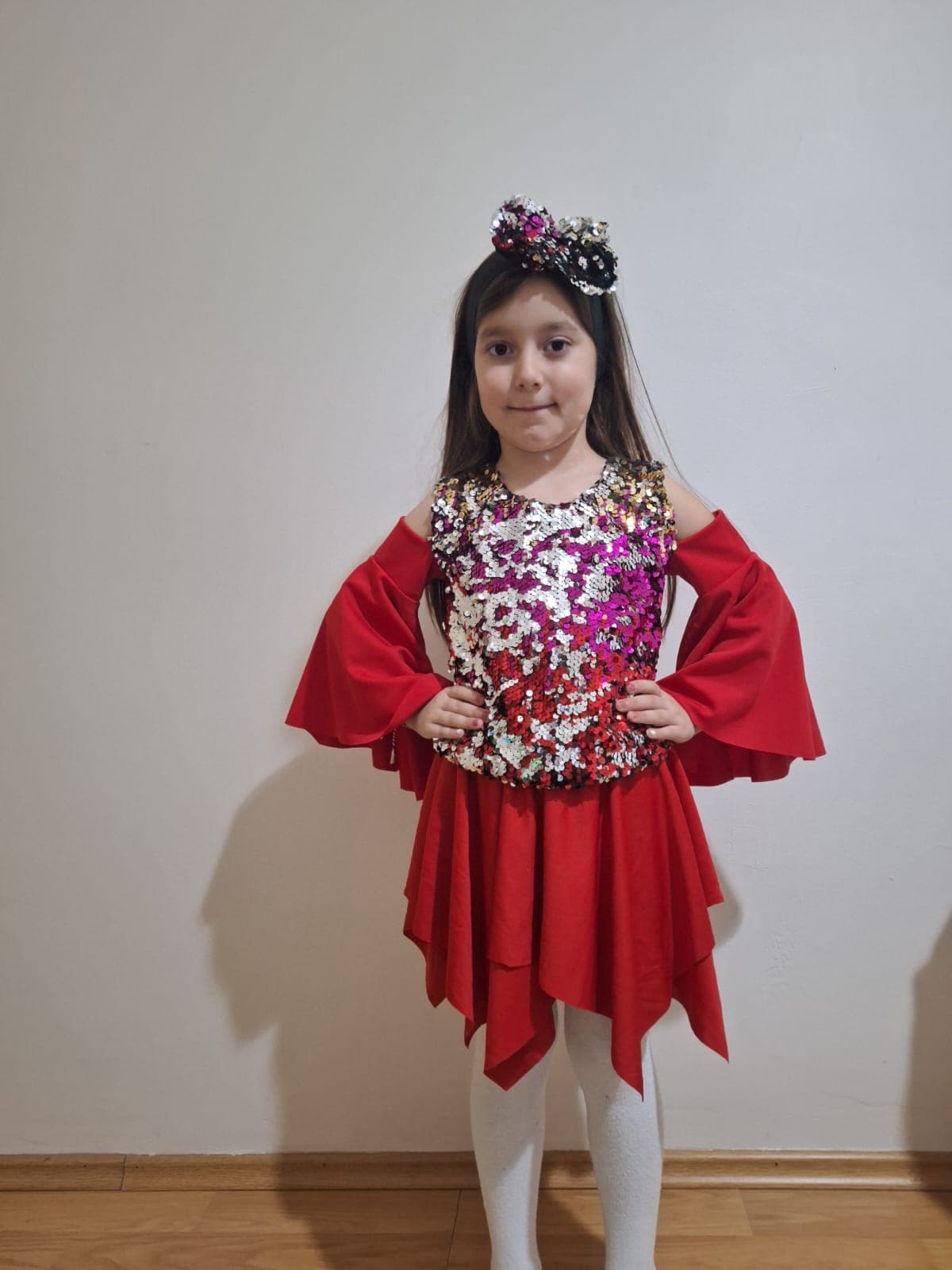 Kız çocuk kırmızı payetli elbise